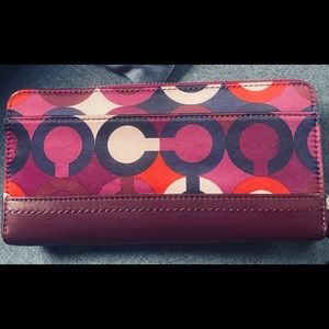 Vintage Coach Accordion Wallet